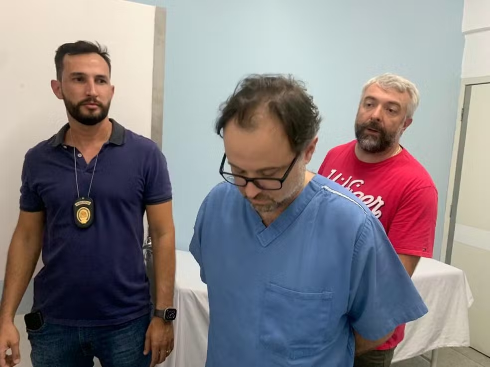 Médico suspeito de causar a morte de 42 pacientes no RS é preso