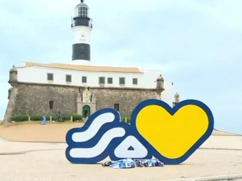 Corpo com sinais de violência é encontrado no Farol da Barra