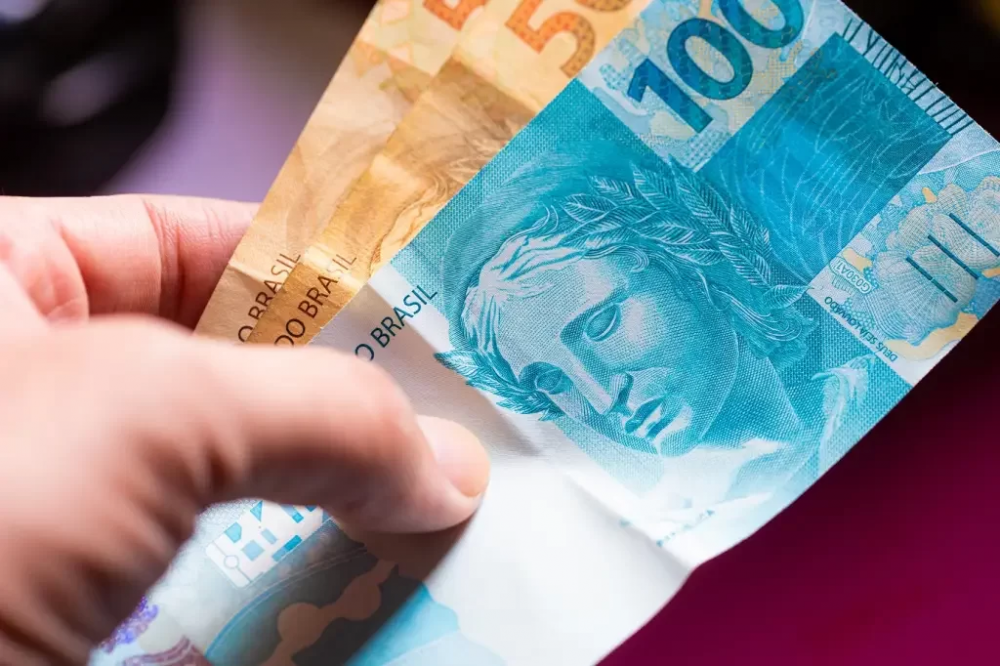 Segunda parcela do 13º é paga hoje