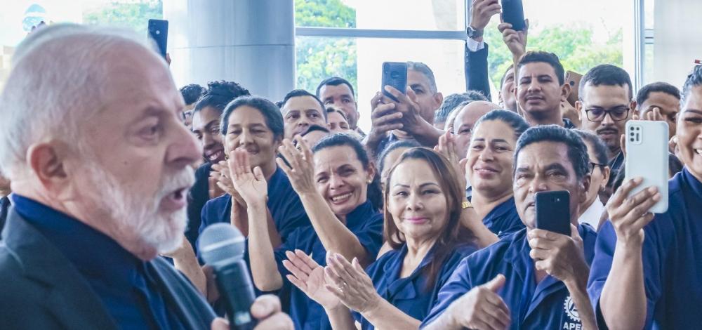 Lula admite ter dificuldades para aprovar projetos no Congresso: “Não temos maioria”