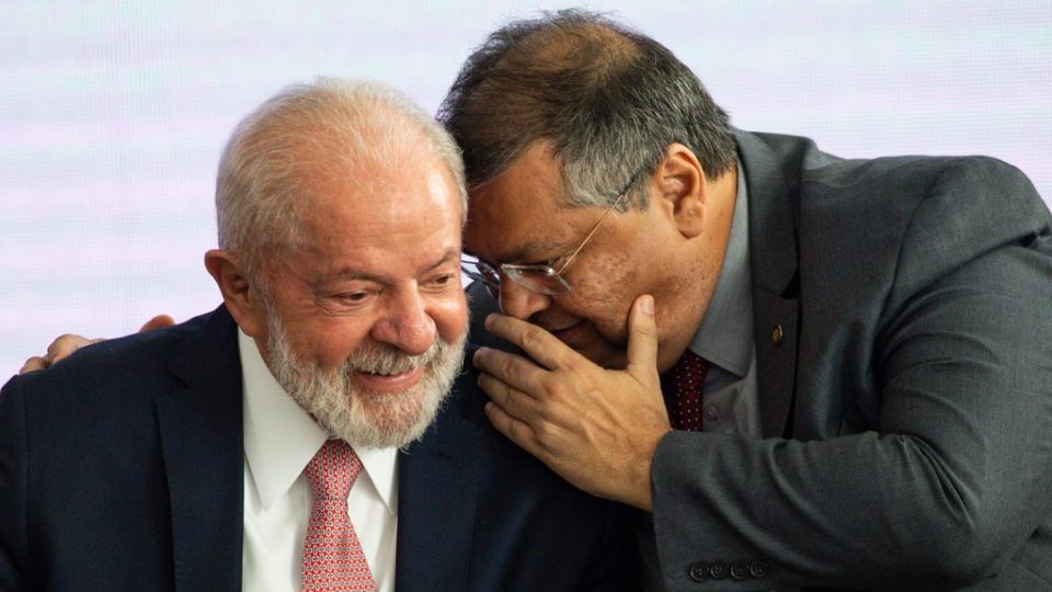 Lula diz que Dino permanecerá no Ministério da Justiça e Segurança Pública até 8 de janeiro de 2024