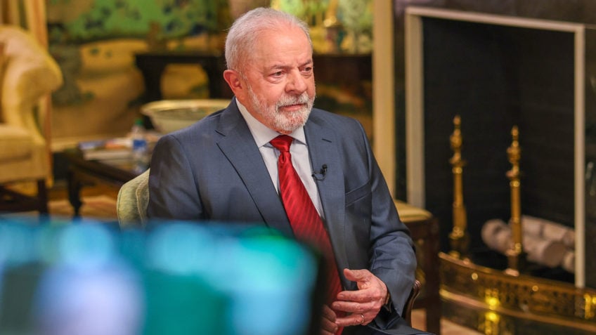 Lula termina 2023 com rombo próximo de R$ 145 bi nas contas 