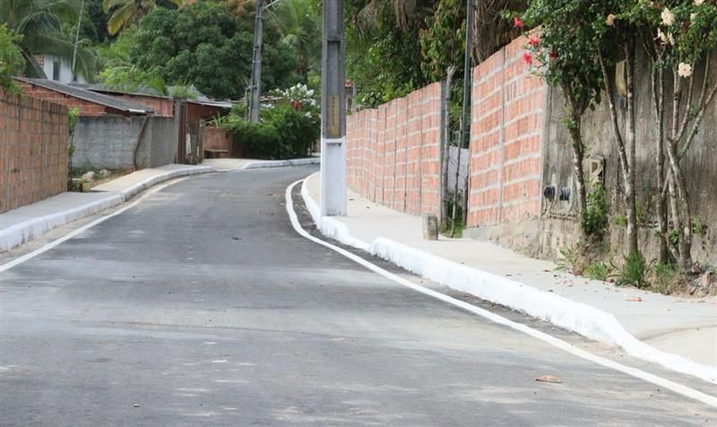 Prefeitura entrega pavimentação asfáltica do Cotovelo, no distrito de Amado Bahia