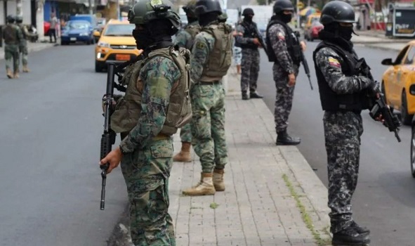 Equador já prendeu quase 900 pessoas desde início do conflito armado