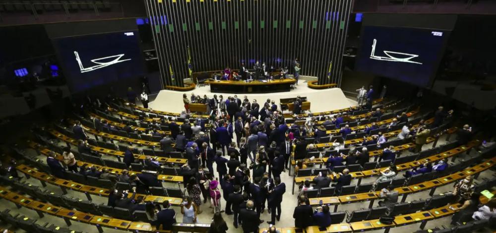 Deputados aprovam fundo para amparo de vítimas de violência sexual
