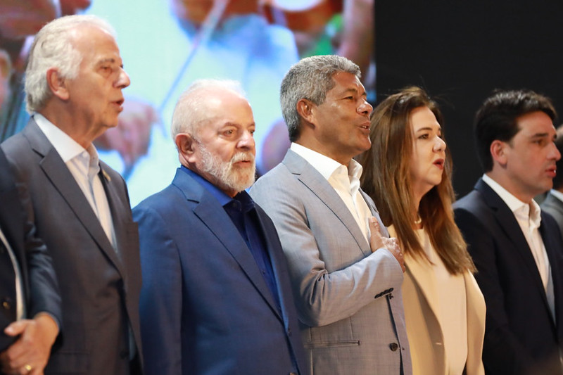 Lula assina acordo para criação de Parque Aeroespacial na Bahia