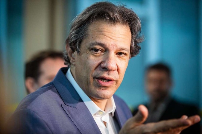 Haddad se reúne com evangélicos para explicar fim de isenção fiscal a líderes religiosos