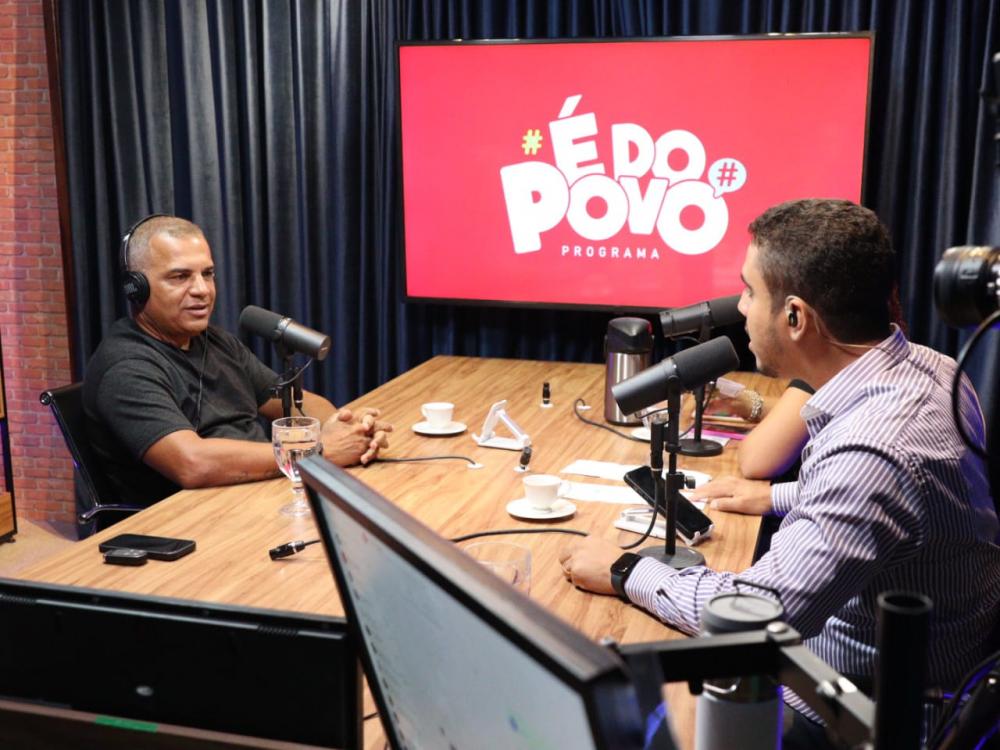 Prefeito anuncia contratação de 500 servidores para reforço educacional