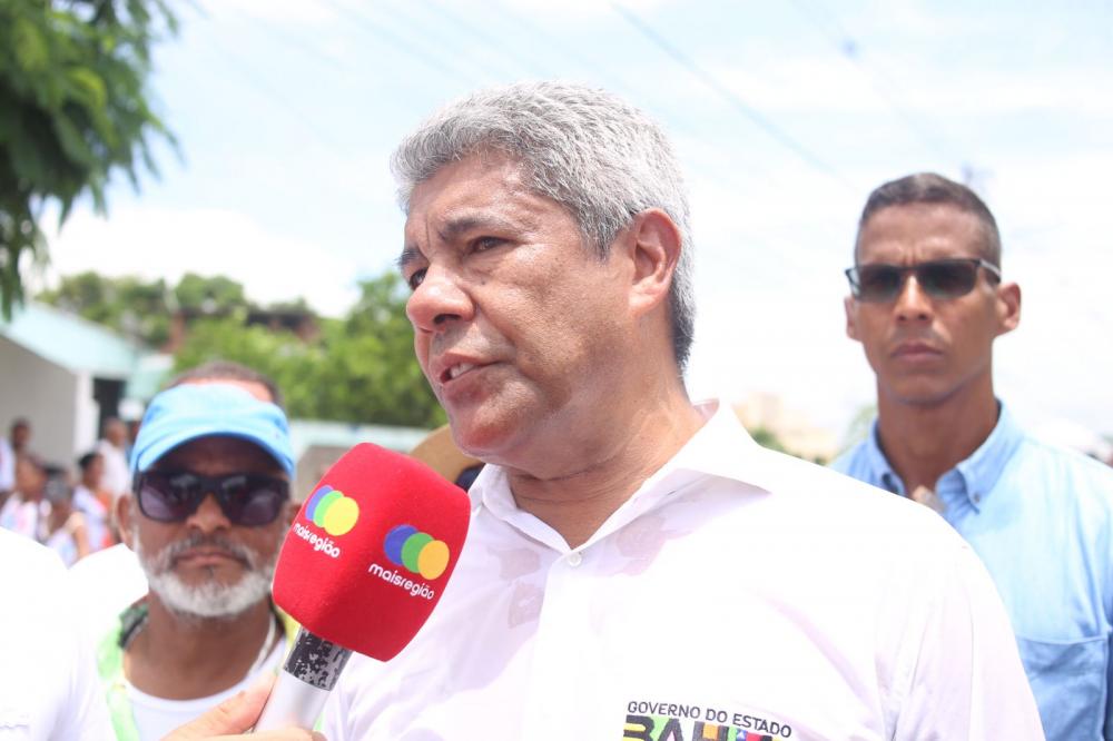 Pela 1ª vez na Lavagem, governador anuncia investimentos para Mata de São João