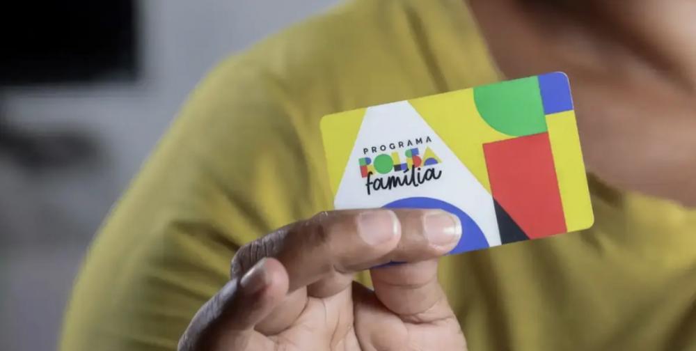 Revisão do CadÚnico tira 1,7 milhão de famílias unipessoais do Bolsa Família
