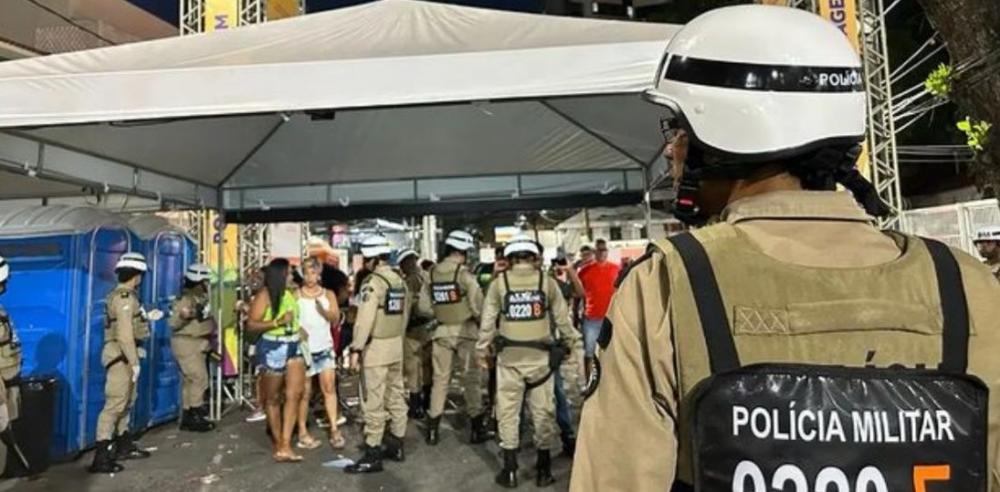 Mais de 400 objetos são apreendidos durante 'Melhor Segunda do Mundo'
