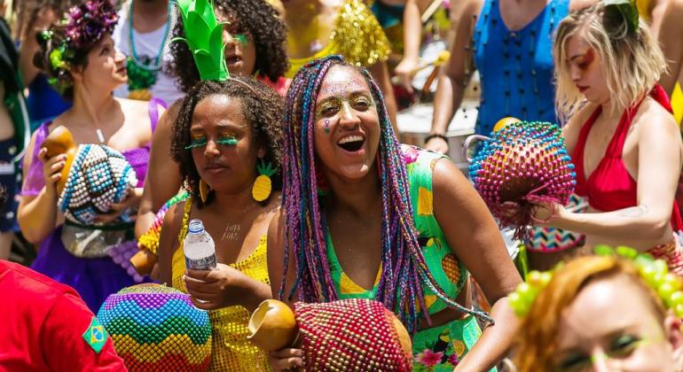 O Bloco e o Carnaval da Beleza Única, Ímpar e Singular…
