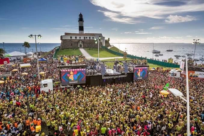 Confira programação do carnaval de Salvador nesta sexta-feira