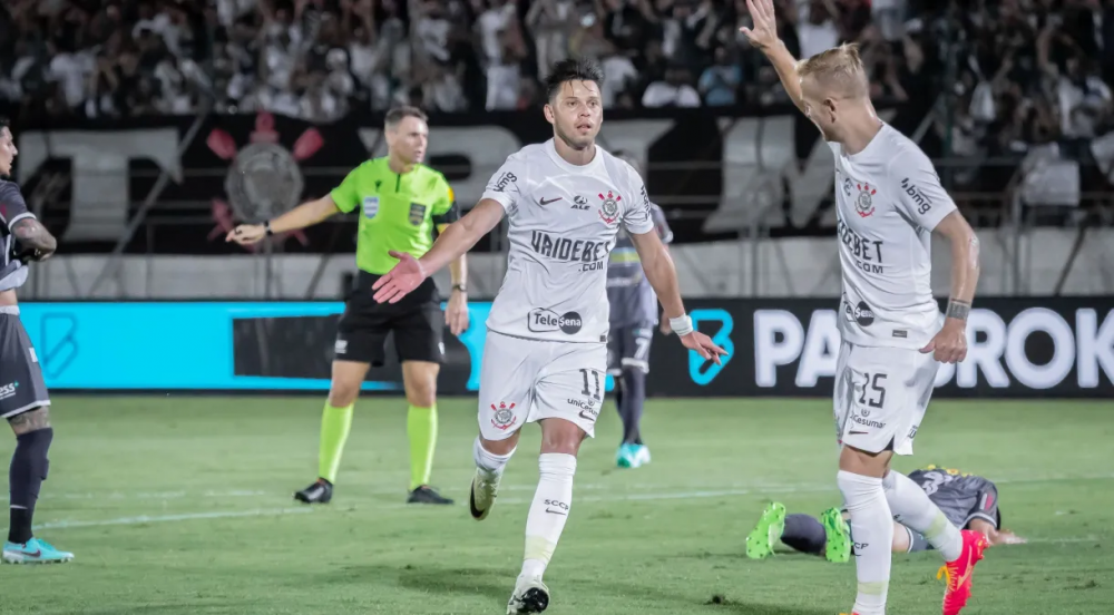 Corinthians não dá chance ao Cianorte, evita zebra e avança na Copa do Brasil