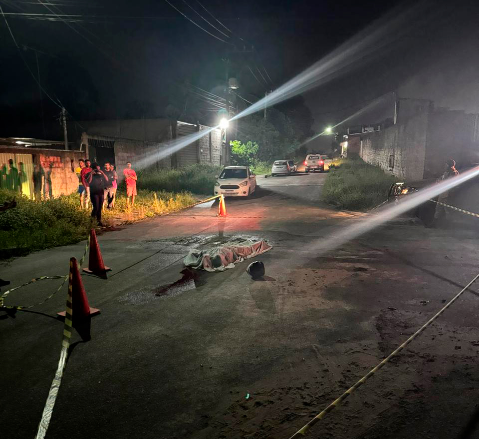 Funcionário de lava jato é morto a tiros em via pública no Imbassaí