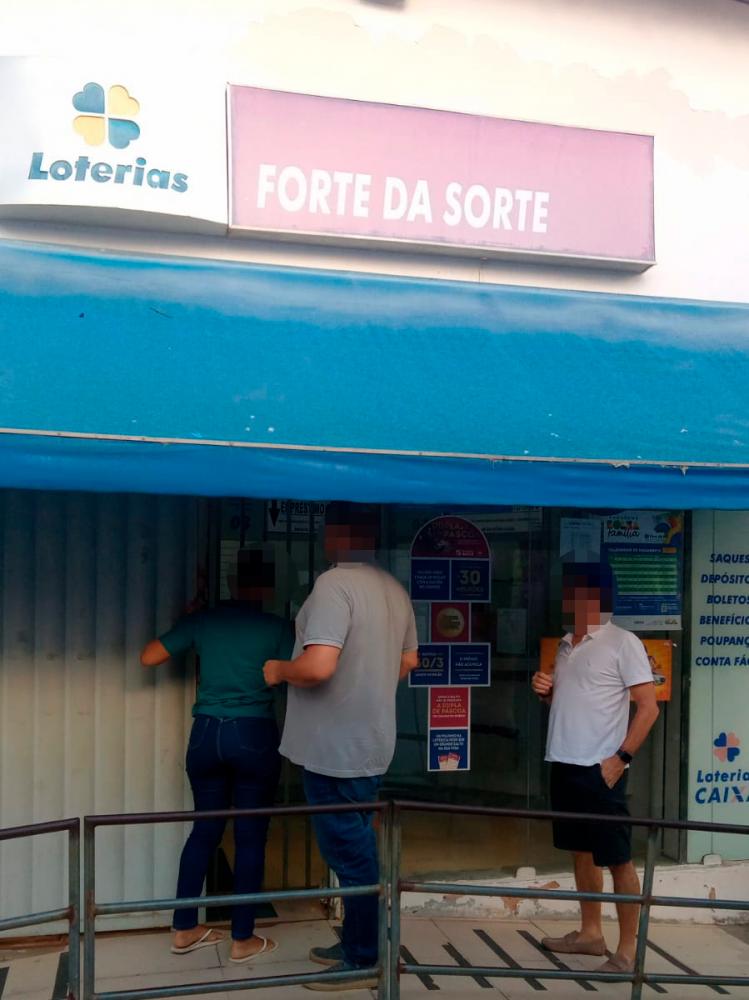 Usuários denunciam má conduta em Casa Lotérica na Praia do Forte