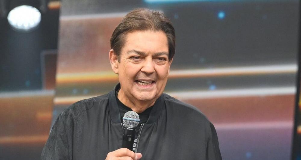 Faustão é internado em São Paulo 