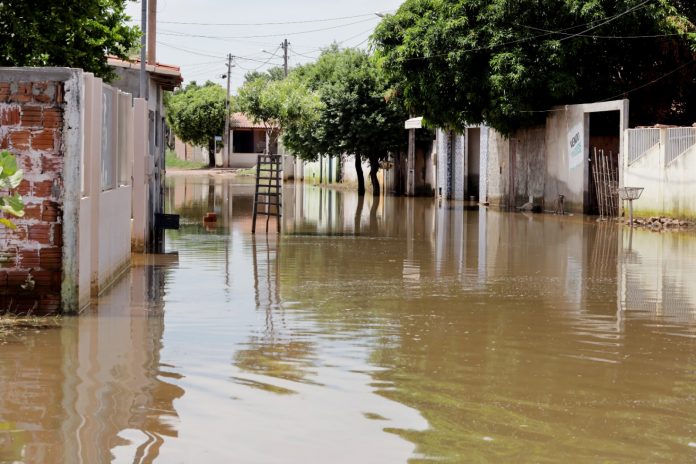 Chuva: 41 municípios em situação de emergência, 380 desabrigados e 2.227 desalojados