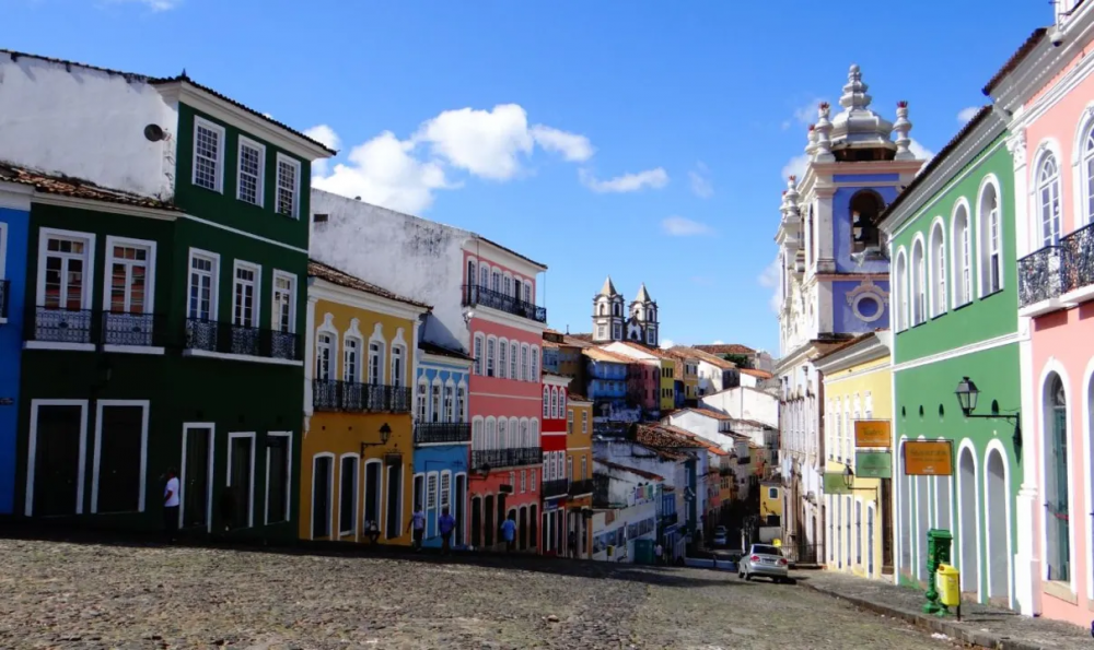 Grupo é preso suspeito de tráfico de drogas e roubos no Pelourinho