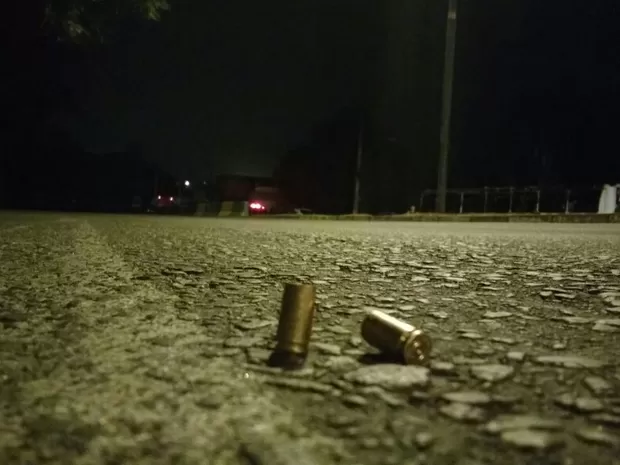 Mais um homicídio em Camaçari: jovem de 24 anos é executado na porta de casa