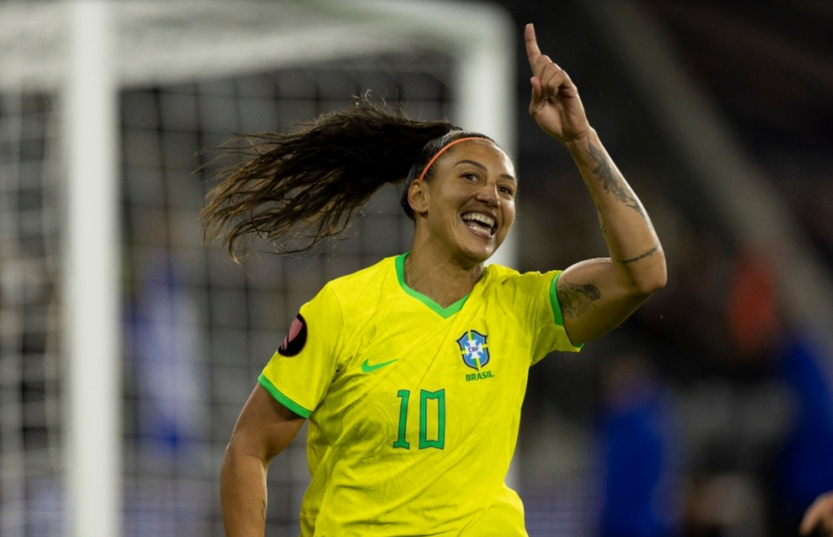 Brasil atropela Argentina e avança à semifinal da Copa Ouro 