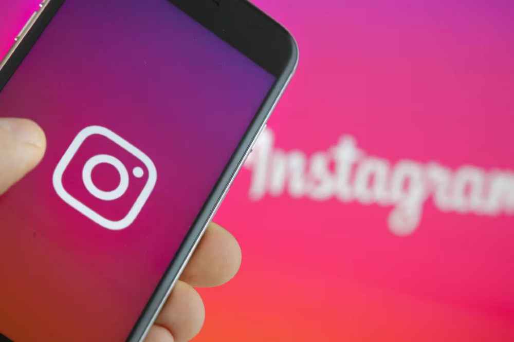  Instabilidade afeta Instagram e Facebook