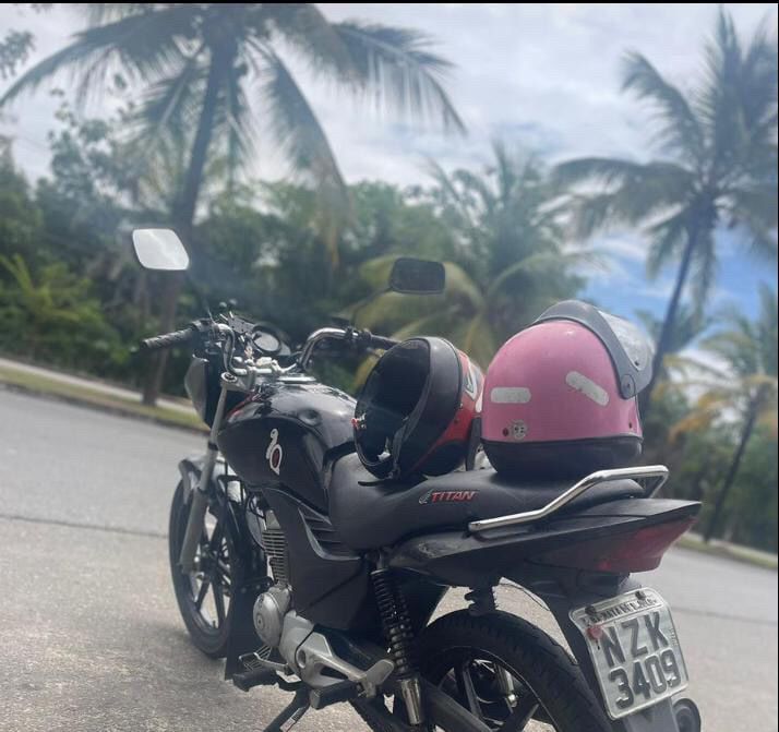 Mototaxista tem moto roubada em Praia do Forte