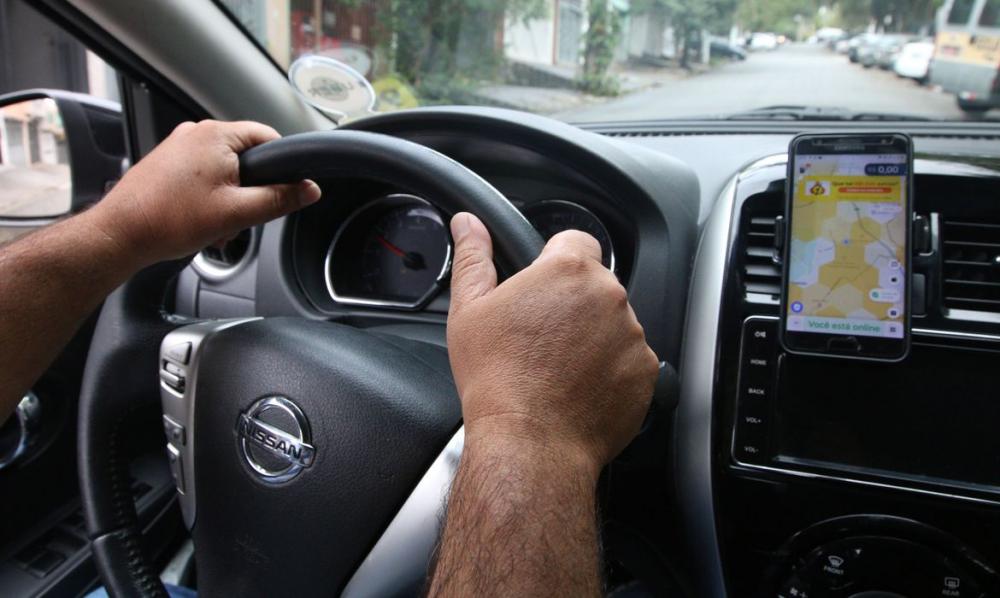Entenda o que pode mudar no trabalho de motoristas de aplicativo