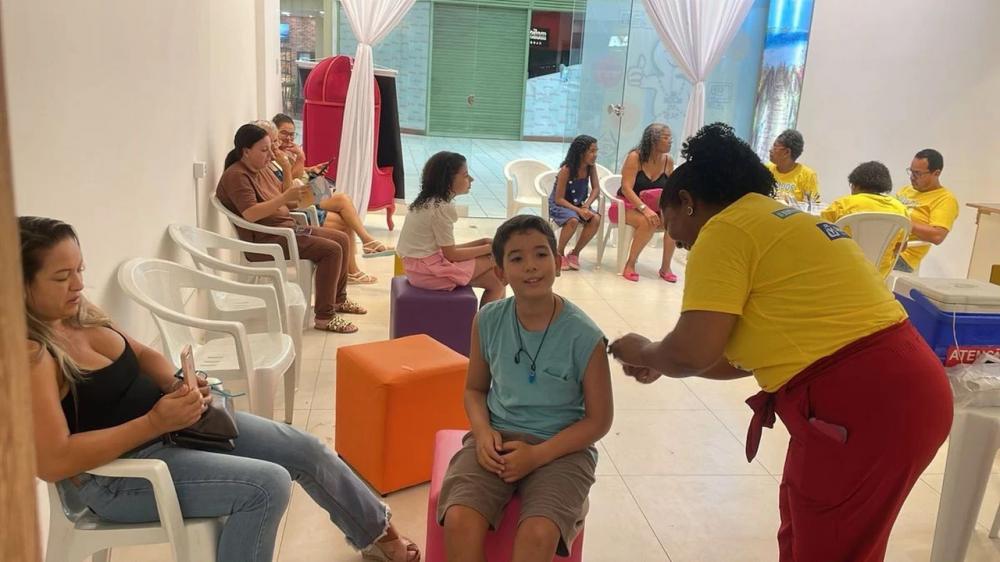 Salvador amplia faixa etária de vacinação contra dengue a partir desta quinta-feira (7)