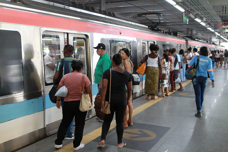 Projeto quer criar vagão exclusivo para mulheres no metrô de Salvador