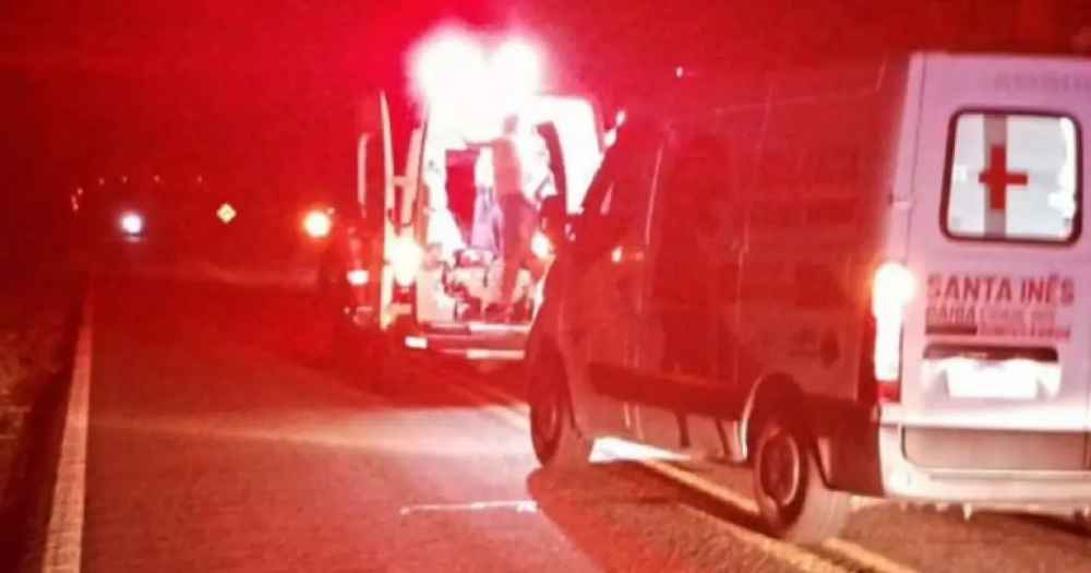 Três ficam feridos após carro sair da pista e bater em barranco no Vale do Jiquiriçá