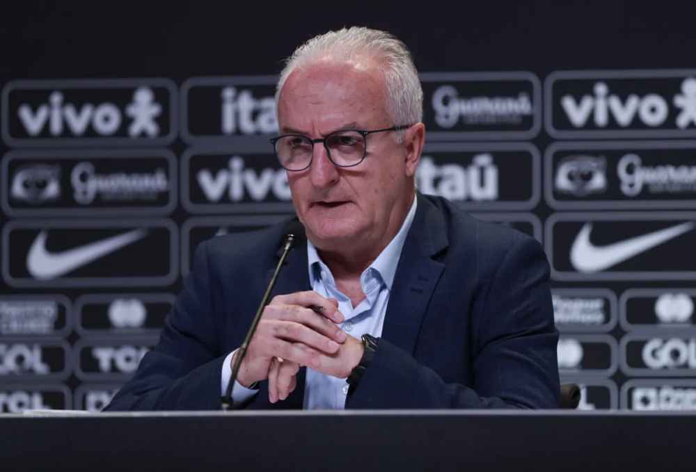 Dorival convoca Léo Jardim, Fabrício Bruno e Galeno para Seleção