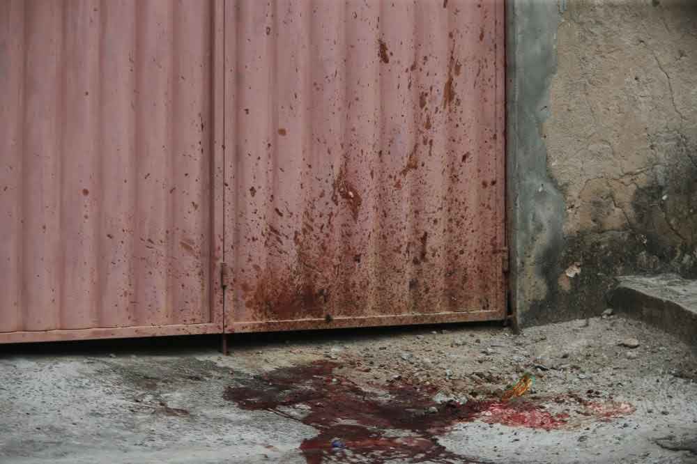 Homem foi interrogado por traficantes do CV antes de ser assassinado na Santa Cruz