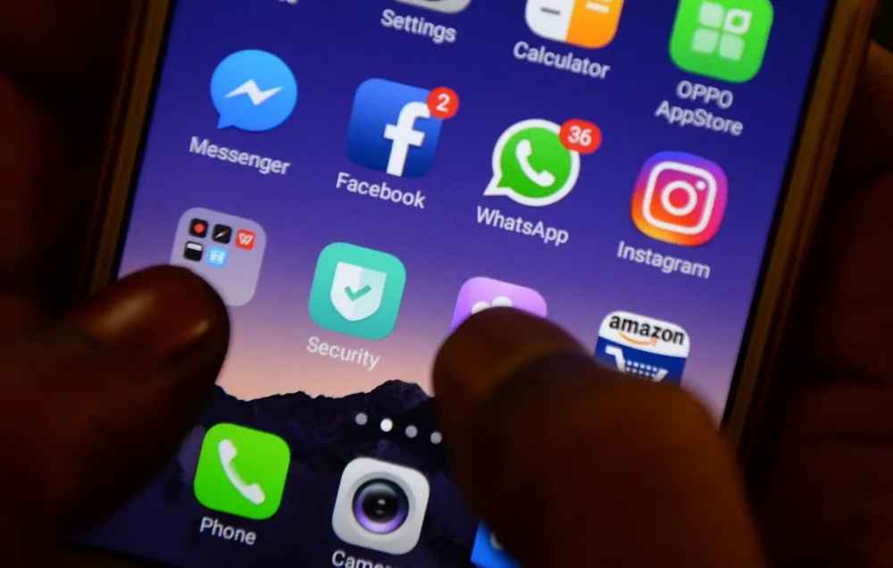 Verba de checagem de fatos do WhatsApp é cortada em ano eleitoral