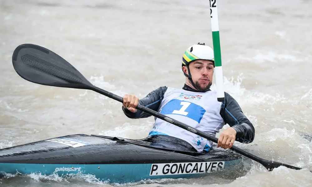 Paris 2024: Pepê Gonçalves carimba vaga na canoagem slalom