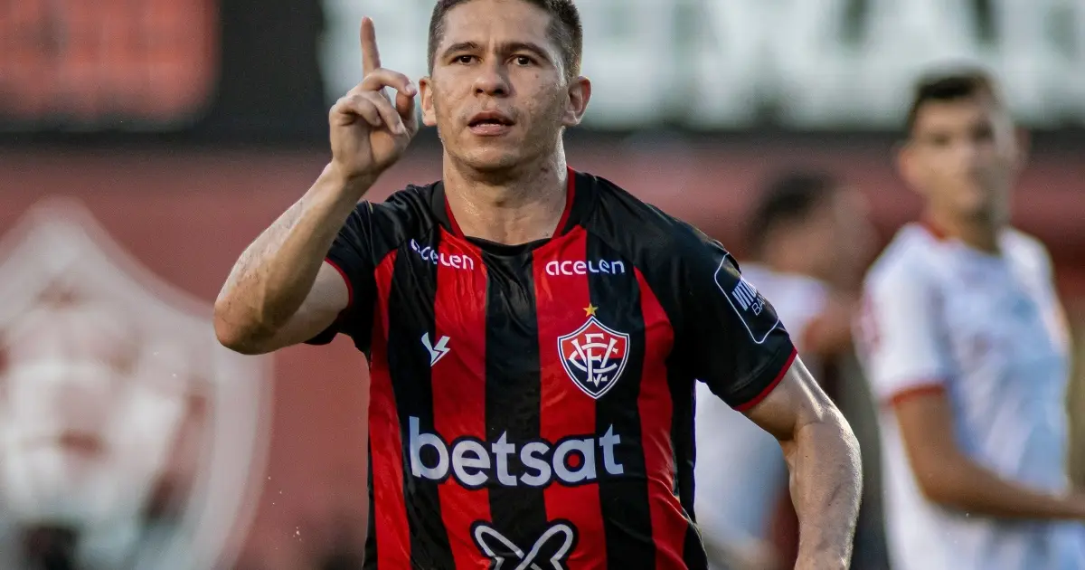 Vitória vence Barcelona de Ilhéus e retorna à final do Campeonato Baiano após seis anos