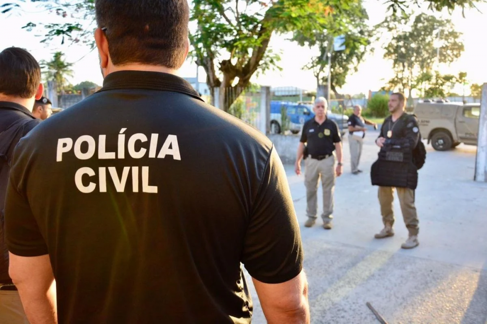 Homem é morto a facadas durante luta corporal com companheira em Simões Filho