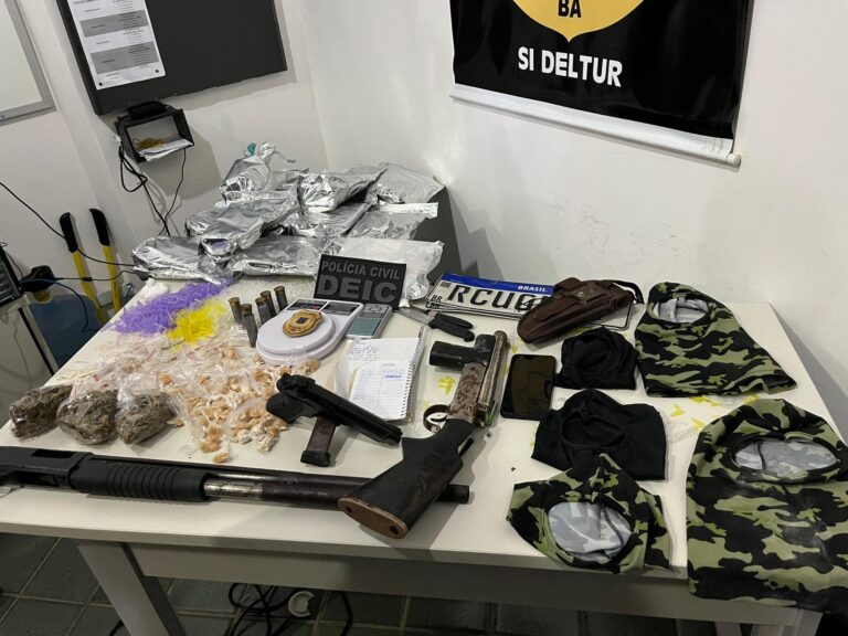 Salvador: operação da Polícia Civil apreende drogas e armas no Centro Histórico