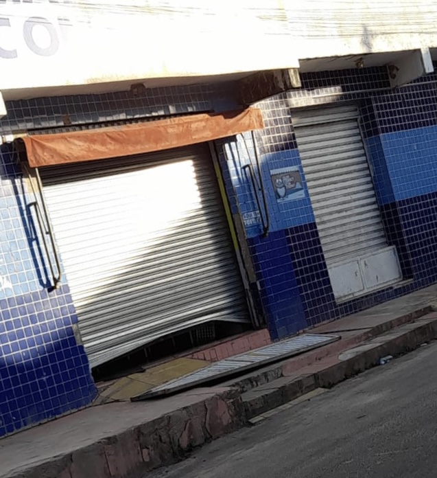 Em menos de 24 horas, três estabelecimentos são arrombados no Centro de Mata de São João 