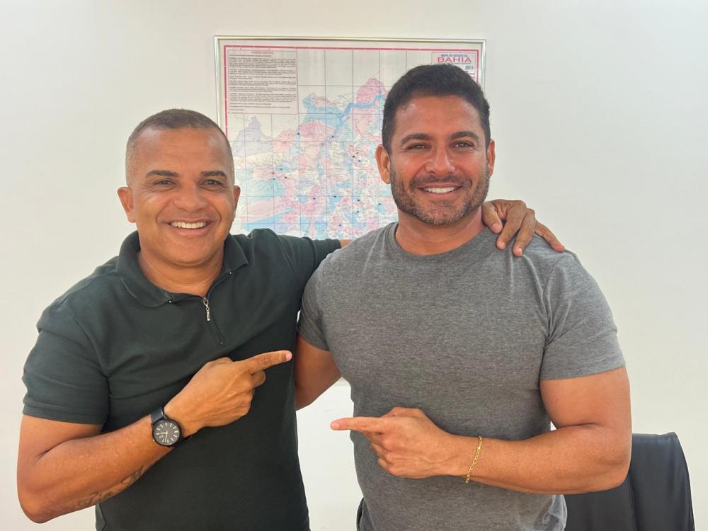 Agnaldo Cardoso renuncia à pré-candidatura e fecha apoio a reeleição de Bira da Barraca
