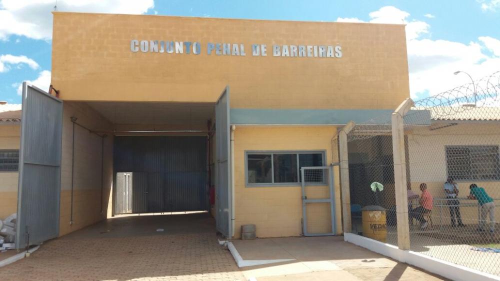 Jovem de 25 anos é detida ao tentar entrar em presídio na Bahia com drogas nas partes íntimas