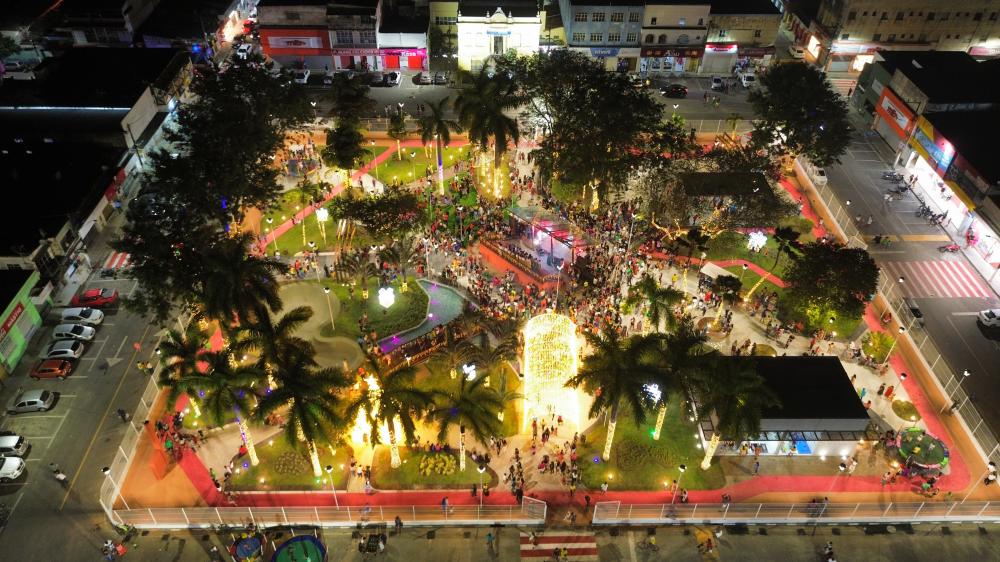 Prefeitura reabre Praça Barão Açu da Torre com novo Espaço Kids e programação especial