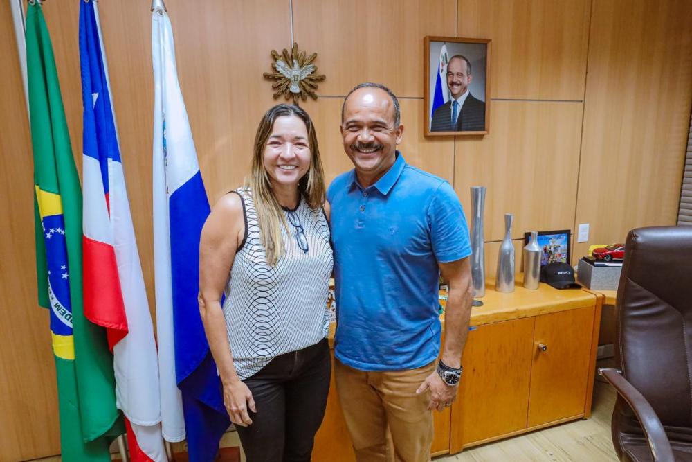 Prefeito de Camaçari anuncia Ilay Ellery como nova titular da Ouvidoria-Geral 