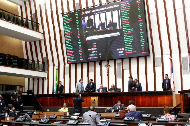 Alba aprova sexto pedido de empréstimo do governo Jerônimo; valor total chega a R$ 3,7 bi
