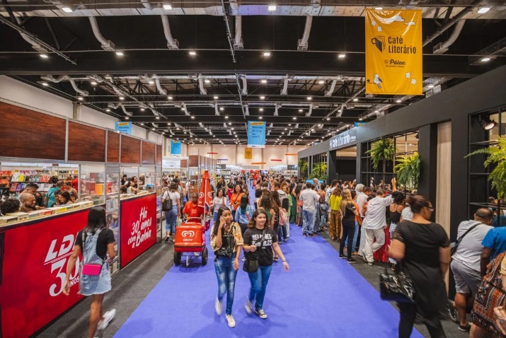 Bienal do Livro terá mais de 100 horas de conteúdo para todos os públicos