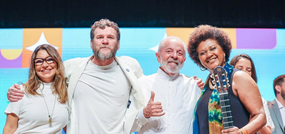 Lula sanciona lei que institui o marco regulatório do 