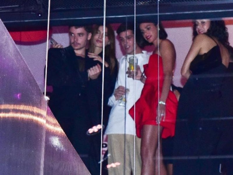 Tá rolando? Bruna Marquezine e João Guilherme são flagrados juntos em eventos