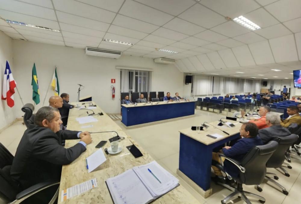 Oito vereadores mudaram de partido em Mata de São João; confira 