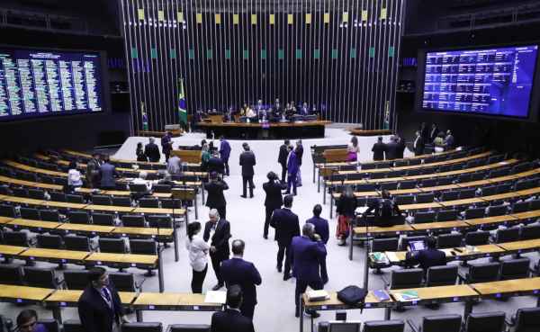 Câmara dos Deputados volta a analisar prisão de Brazão nesta semana