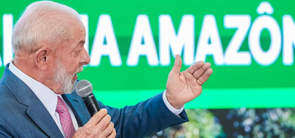 Sem citar Musk, Lula diz que 